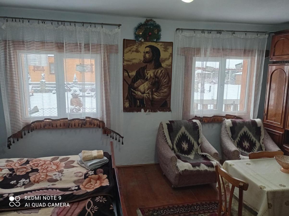 Садиба Брусний 미쿨리친 외부 사진